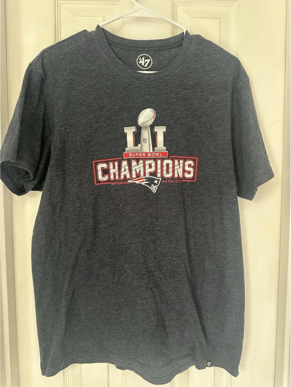 New England Patriots Super Bowl 51 LI Champions Large Shirt 47 Brand New w/ Tags